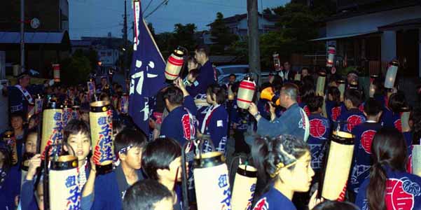 平成13年度（2001年）広沢町凧揚会ひ組 子供練り