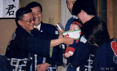 平成14年度（2002年）広沢町凧揚会ひ組 準備風景