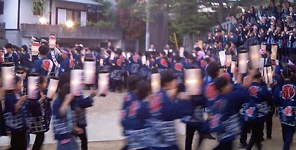 平成16年度（2004年）広沢町凧揚会ひ組 子供練り