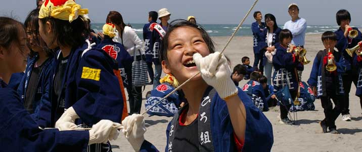 平成17年度（2005年）広沢町凧揚会ひ組 子供凧揚げ
