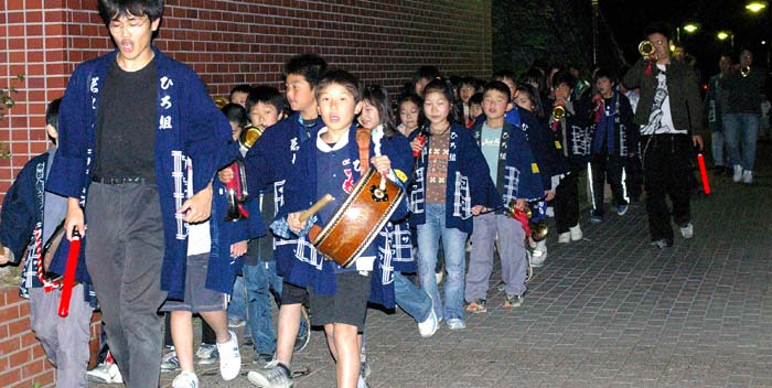 平成18年度（2006年）広沢町凧揚会ひ組 準備風景