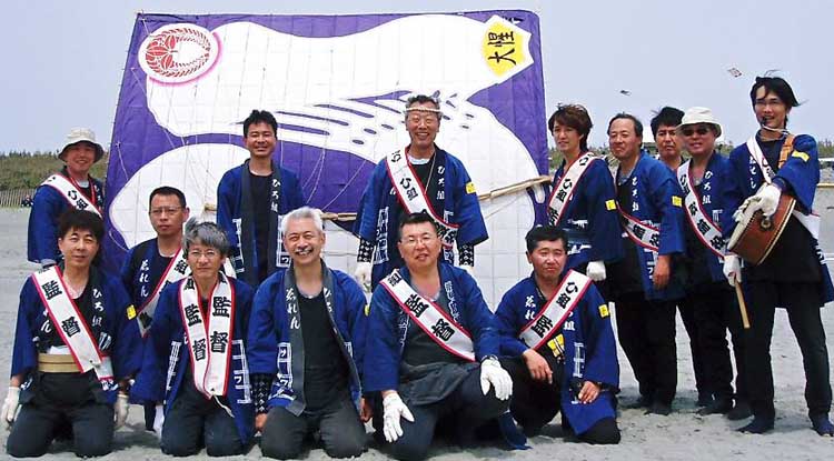 平成22年度（2010年）広沢町凧揚会ひ組 子供凧揚げ